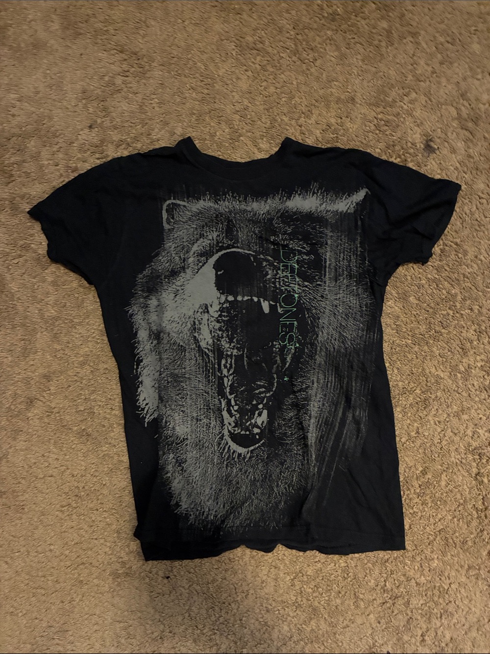 Men's deftones Black Graphic Wolf Short Sleeve Tee